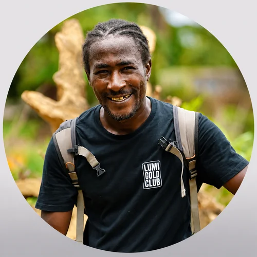 Portrait of Mbilou, craftsman of Ebando's Bwiti pirogue